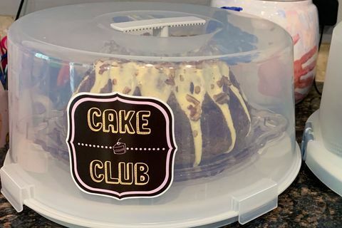 nosač za torte s logotipom cake cluba