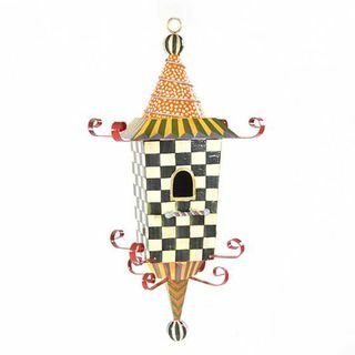 Pagoda Birdhouse