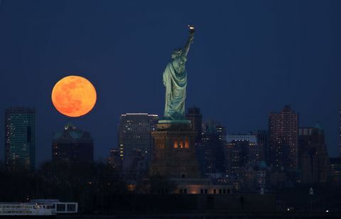 Super Worm Moon izlazi u New York