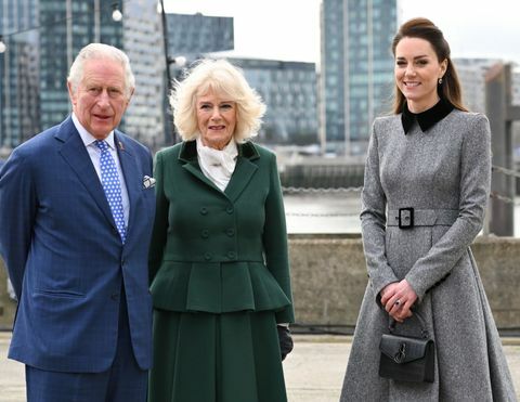 britanski kraljevi posjećuju trinity booy wharf