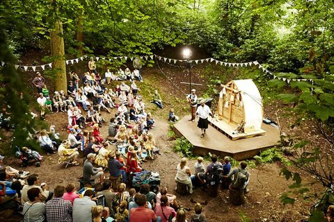 Timber Festival na otvorenom kreditni nastup Teneight