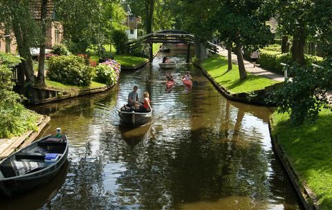 U Nizozemskoj postoji čarobni gradić u kojem su ulice napravljene od vode