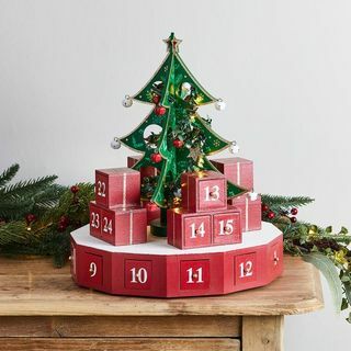 Božićno drvce 3D drveni adventski kalendar