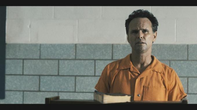 Walton Goggins kao Boyd Crowder u narančastom zatvorskom kombinezonu s biblijski opravdanim finalom iskonskog grada