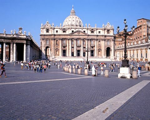 Bazilika svetog Petra u Rimu Italija - najpopularnije znamenitosti na svijetu