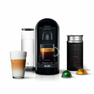 Nespresso VertuoPlus aparat za espresso s Aeroccinom