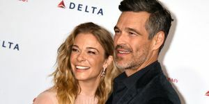 los angeles, kalifornija 24. siječnja l r leann rimes i eddie cibrian prisustvovali dodjeli glazbene nagrade za osobu godine aerosmith u zapadnoj dvorani kongresnog centra u Los Angelesu 24. siječnja 2020. u Los Angelesu, Kalifornija, fotografija jeffa kravitzfilmmagic